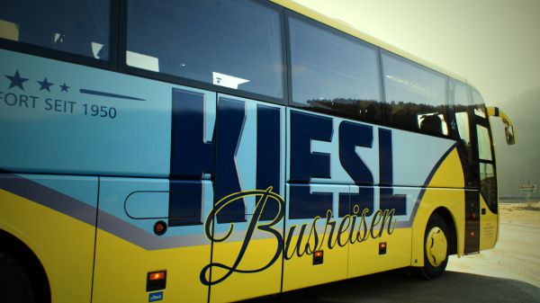 busreisen-kiesl-logo-2016-dsc00249-fciiso150-192085F23EFB-8039-552F-906F-866C28DC6A39.jpg